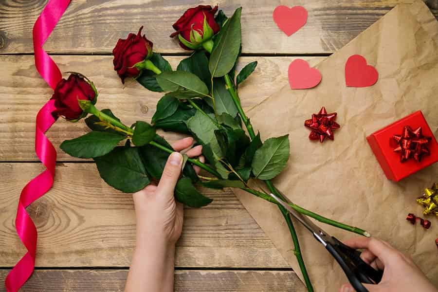 5 Steps to Crafting the Perfect Anniversary Bouquet