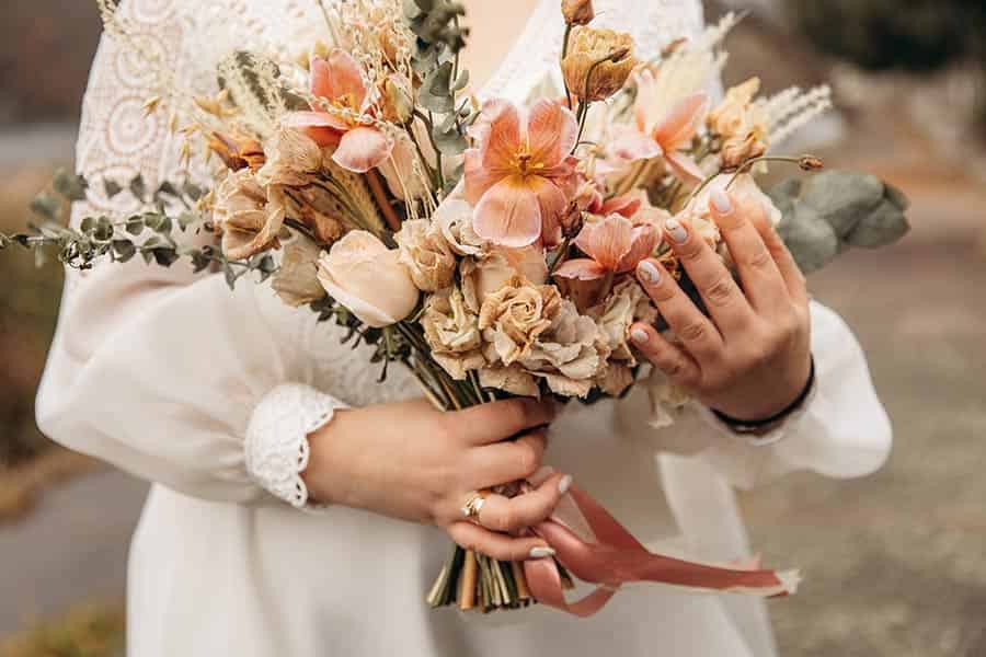 Autumn Romance: 8 Stunning Fall Wedding Flower Packages