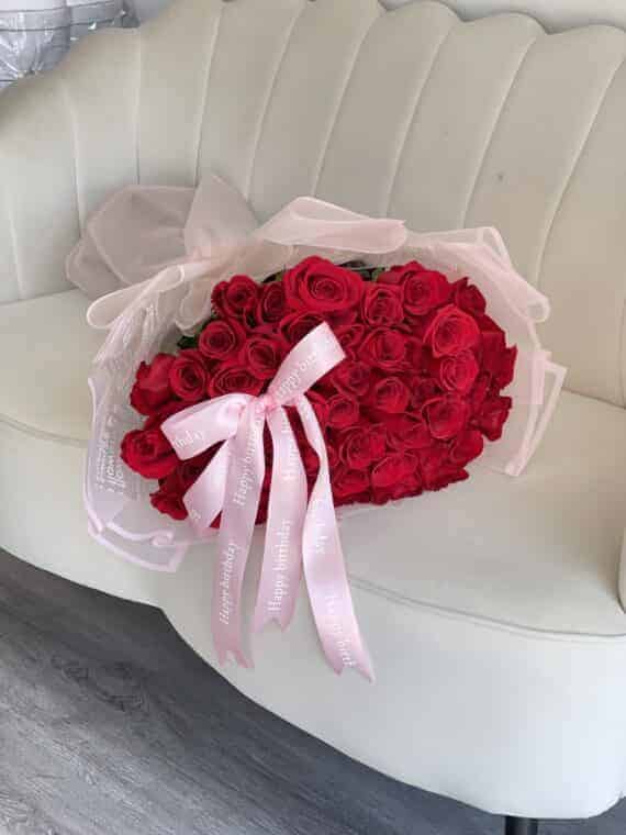 Irresistible Heart Roses: Luxurious Love for Any Occasion