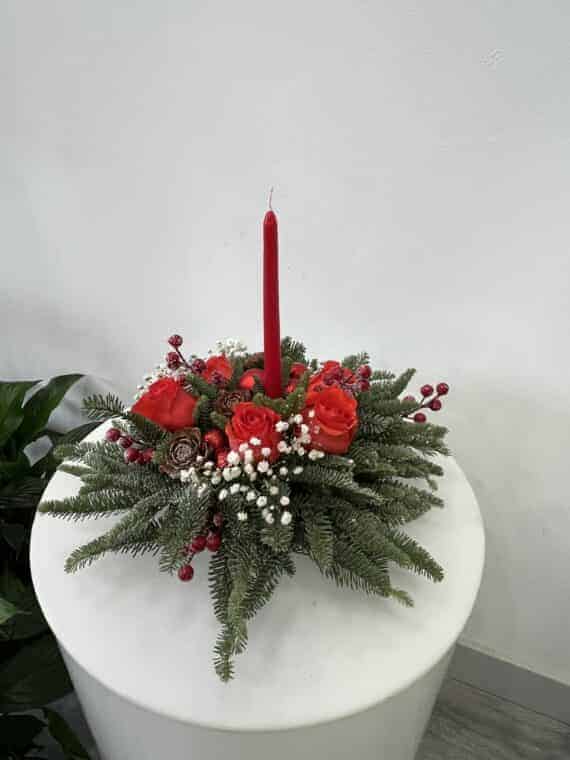 Yuletide Radiance Centerpiece - Vibrant Red and Green Festive Charm