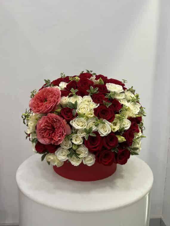 Exquisite Rose Symphony: Passionate Gift for Anniversaries